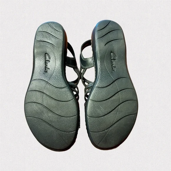 Clarks Leisa Janna Black Sandal, Size 8W Leather Hook‑&‑Loop Strappy Sandals - Picture 6 of 14